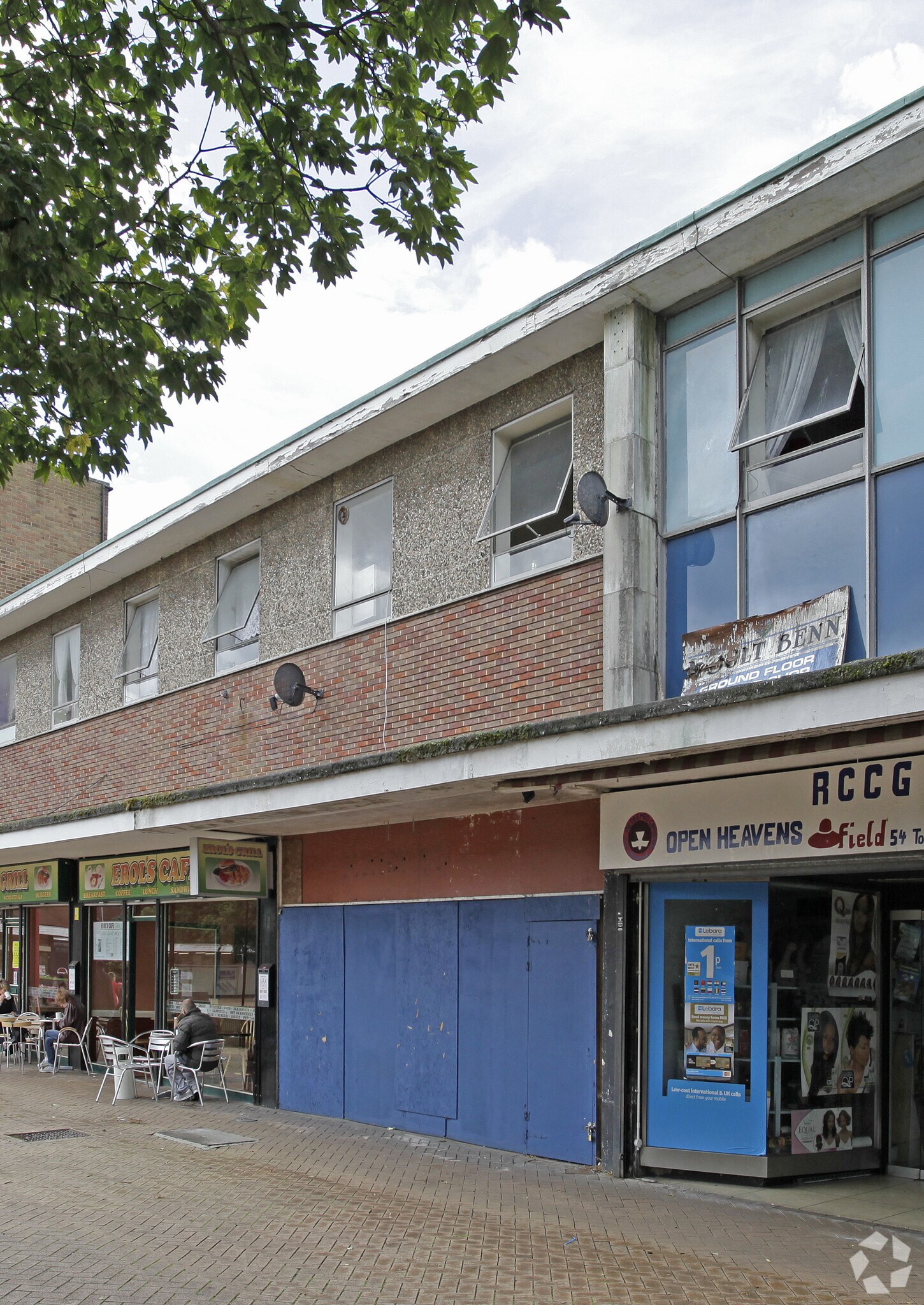 56 Town Centre, Hatfield for sale Primary Photo- Image 1 of 1