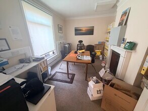 184 Queens Rd, Hastings to rent Interior Photo- Image 2 of 5