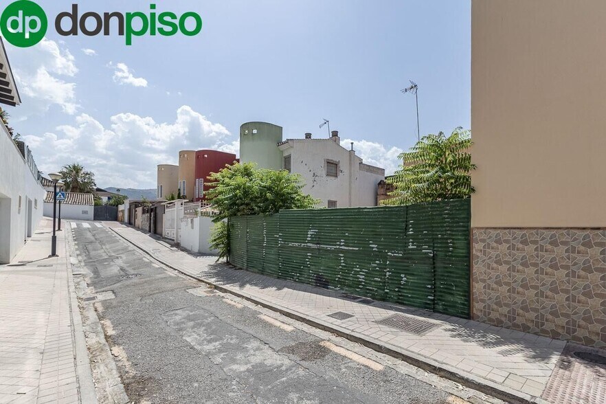 Pablo Neruda Lan, 1, Granada, Granada for sale - Building Photo - Image 2 of 10