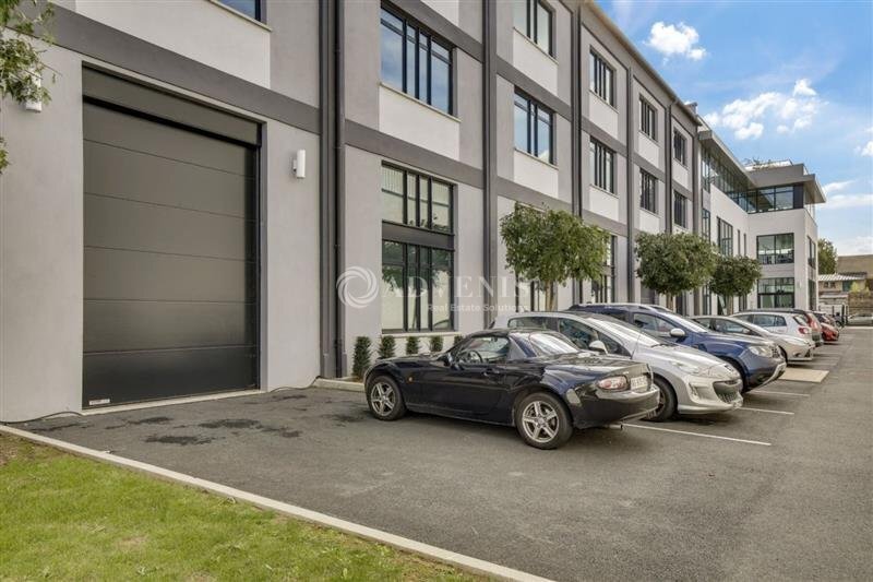 3 Rue Paul Mazy, Ivry-sur-Seine to rent - Building Photo - Image 2 of 12