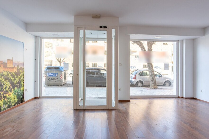 Calle Arabial, 75, Granada, Granada for sale - Interior Photo - Image 2 of 11