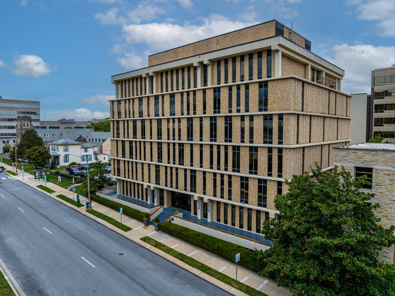 102 W Pennsylvania Ave, Towson, MD for rent - Building Photo - Image 1 of 6