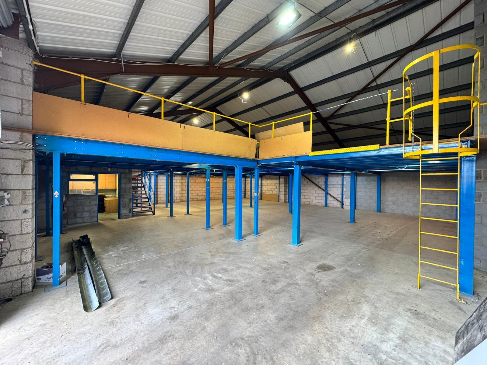 58 Larkshall Rd, London to rent Interior Photo- Image 1 of 11