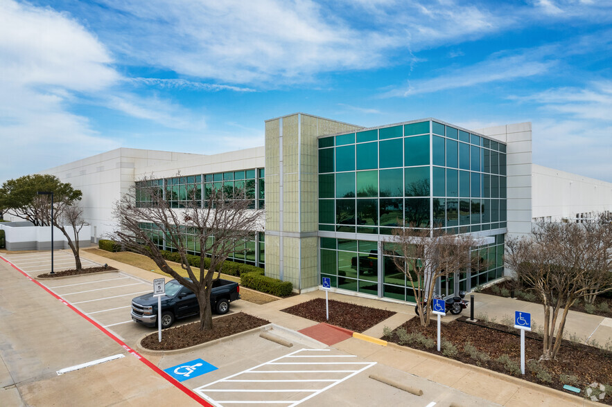 5501 Alliance Gateway Fwy, Fort Worth, TX for sale - Primary Photo - Image 1 of 1