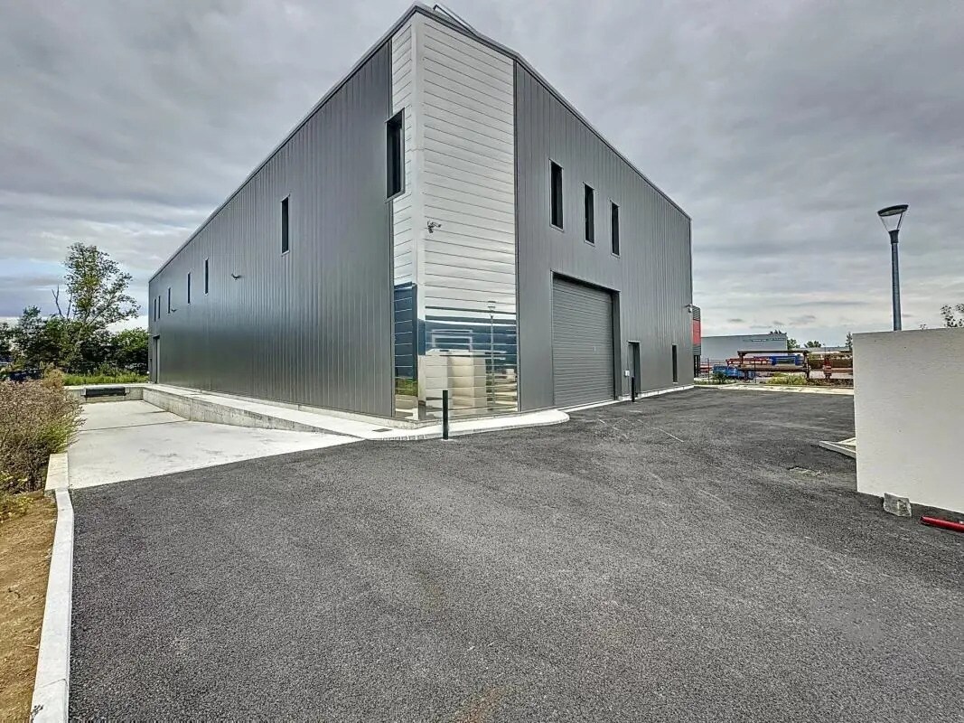 Light Industrial in Portet-sur-Garonne for sale Building Photo- Image 1 of 5