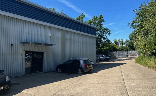 More details for Station Rd, Kings Langley - Industrial for Sale