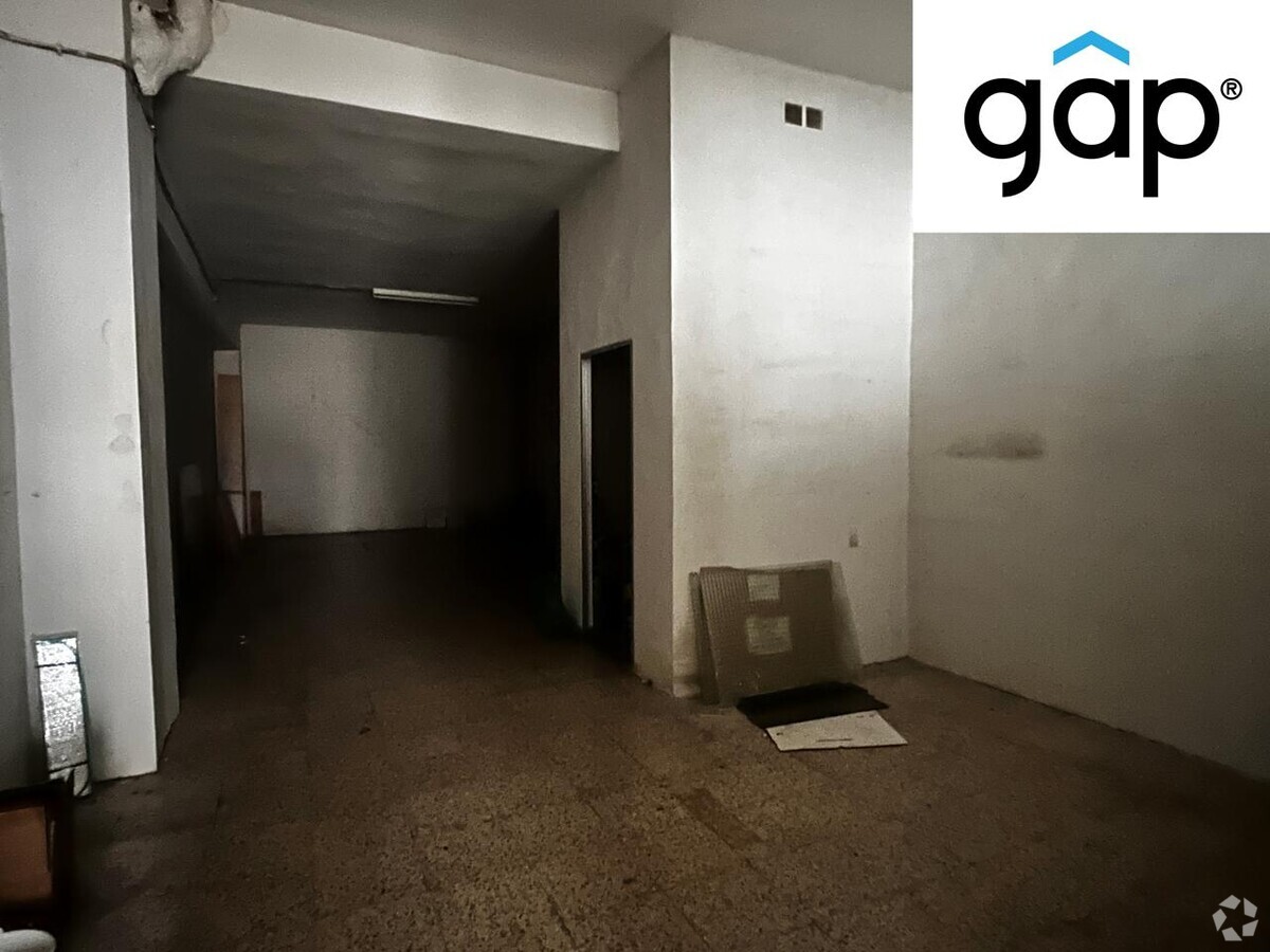 Cuenca, CUE 16002 - Unit Puerta DR, Esc. E -  - Interior Photo - Image 2 of 4