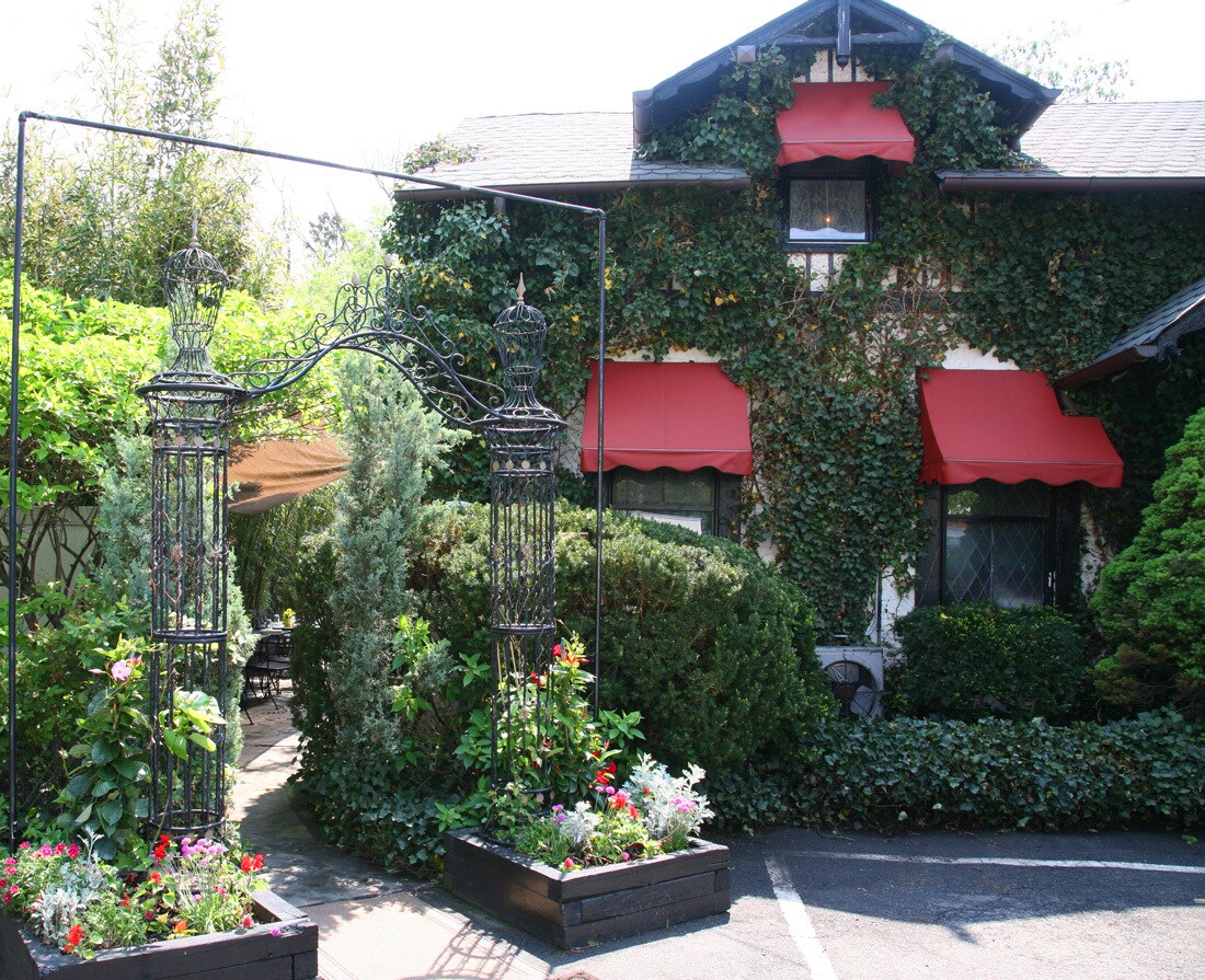 268 Terrace Ave, Hasbrouck Heights, NJ for sale Primary Photo- Image 1 of 1