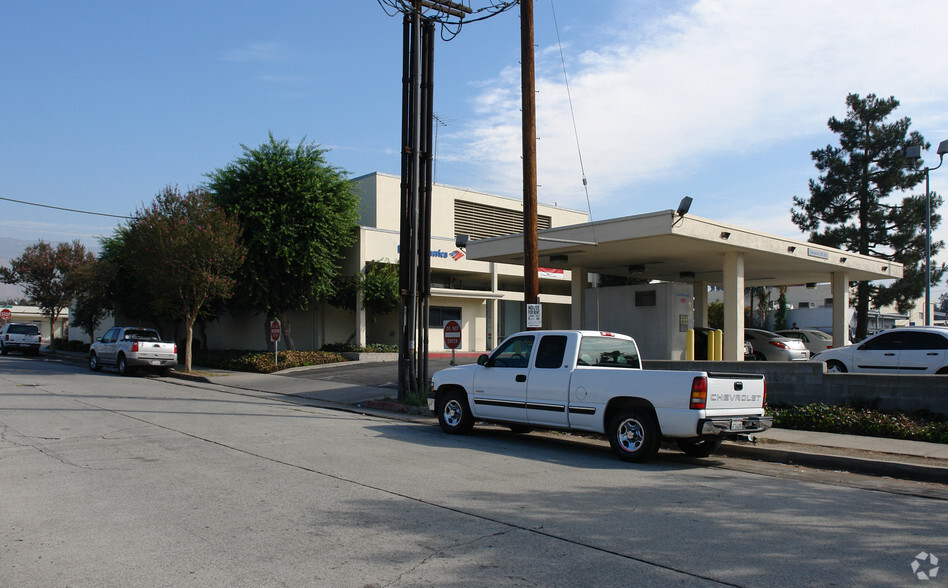 245 E Highland Ave, San Bernardino, CA for sale - Building Photo - Image 3 of 4