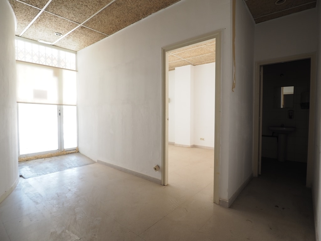 Retail in Granollers, Barcelona to rent Interior Photo- Image 1 of 13