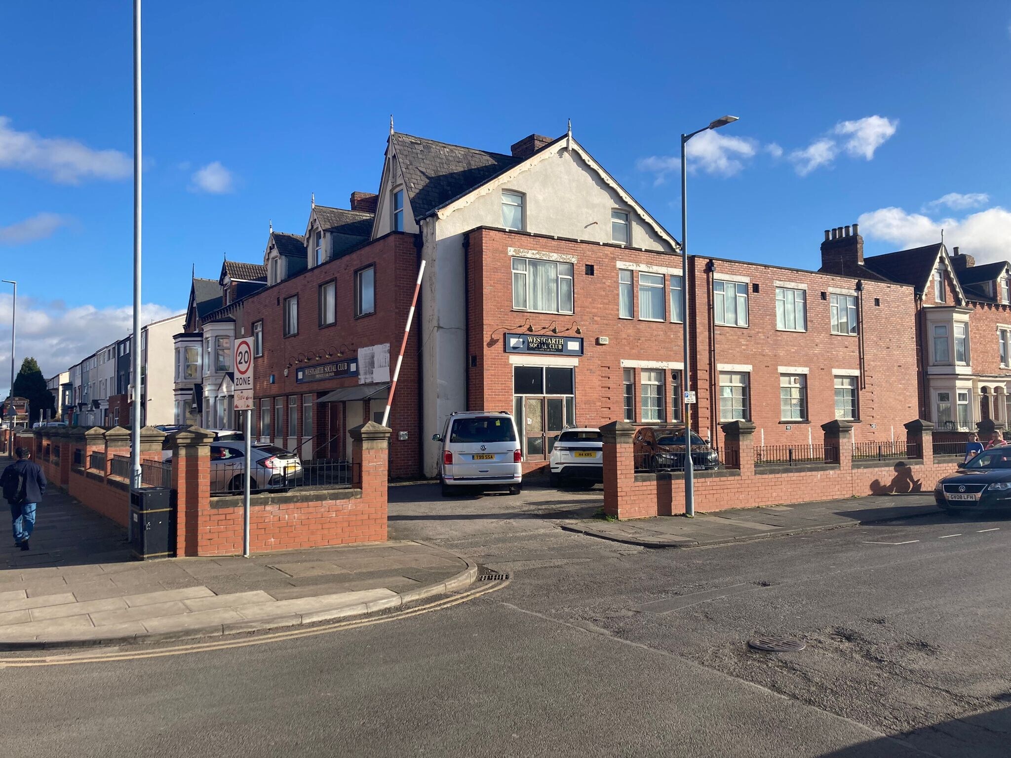 99 Southfield Rd, Middlesbrough for sale Primary Photo- Image 1 of 1