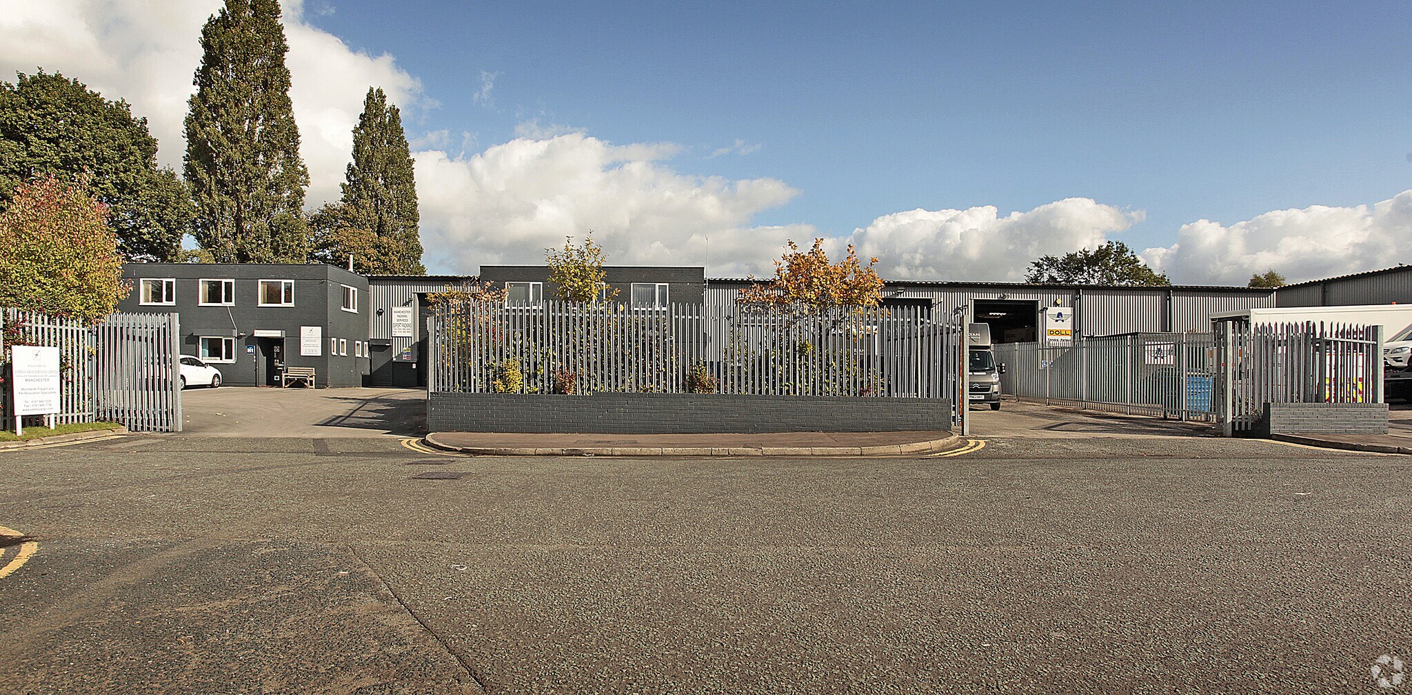 Ennis Clos, Manchester for sale Primary Photo- Image 1 of 1