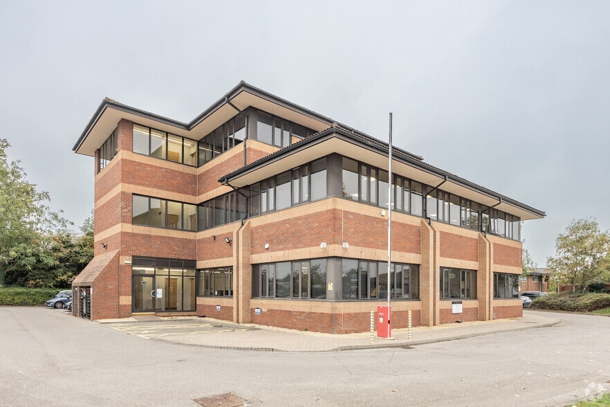 Bristol Rd, Quedgeley to rent - Building Photo - Image 2 of 4