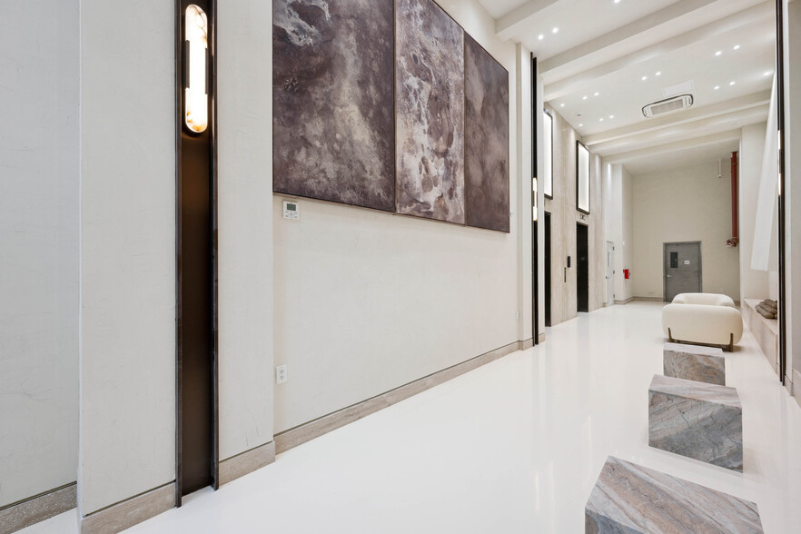 1162 Broadway, New York, NY for rent - Lobby - Image 3 of 8