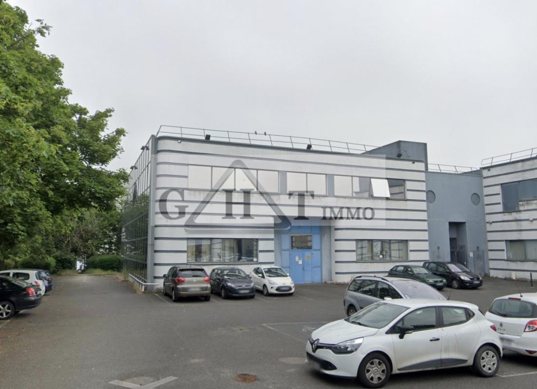 Office in Grigny for sale Building Photo- Image 1 of 9