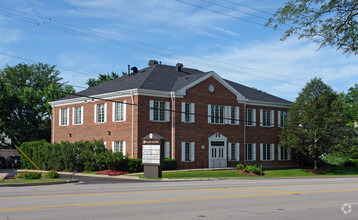 915 W 55th St, Western Springs, IL for rent Building Photo- Image 1 of 5