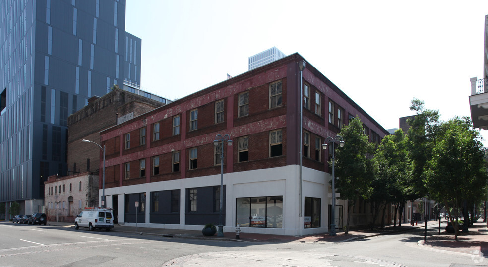 951 Lafayette St, New Orleans, LA for rent - Primary Photo - Image 1 of 4