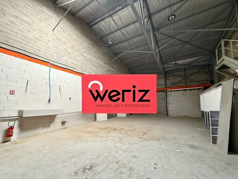 Industrial in Gémenos to rent - Building Photo - Image 3 of 7