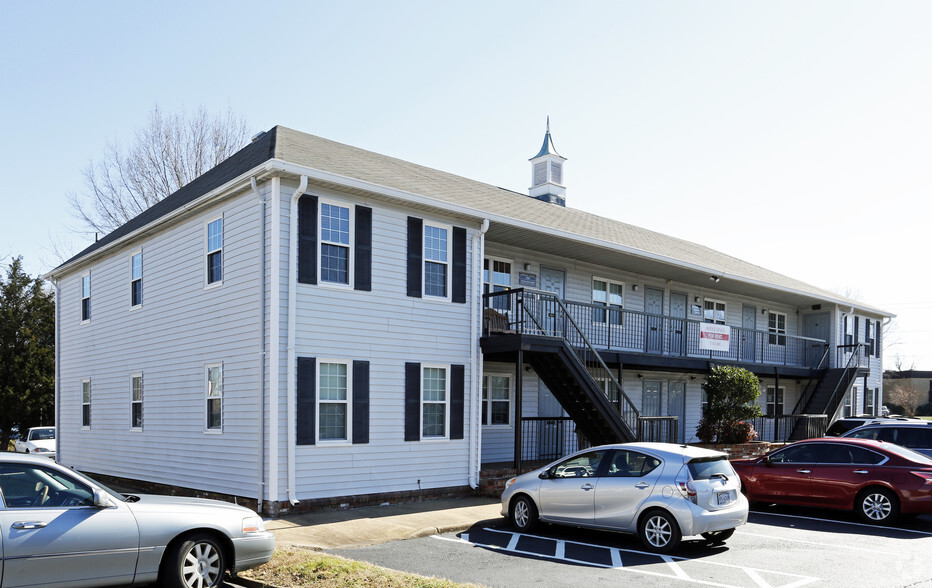 236 Mustang Trl, Virginia Beach, VA for rent - Building Photo - Image 3 of 7