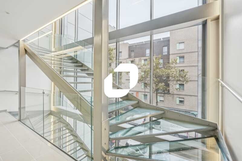 26-28 Avenue Anatole France, Clichy to rent Interior Photo- Image 1 of 21