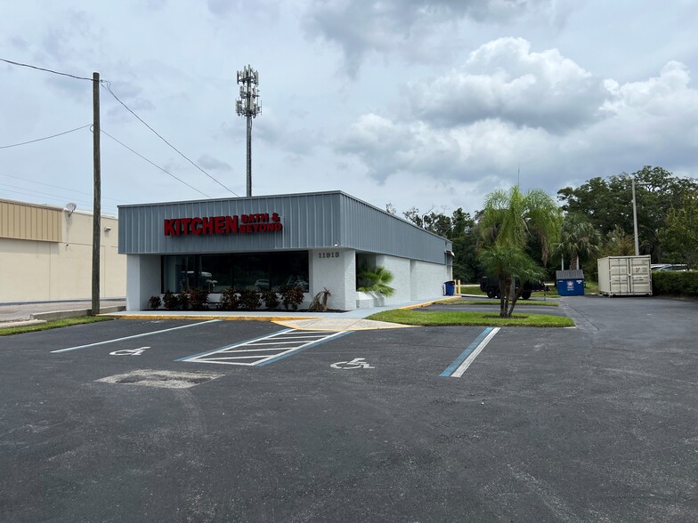 11913 N Dale Mabry Hwy, Tampa, FL for rent - Building Photo - Image 1 of 10