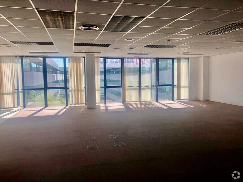 Office in Madrid, Madrid for sale - Interior Photo - Image 1 of 1