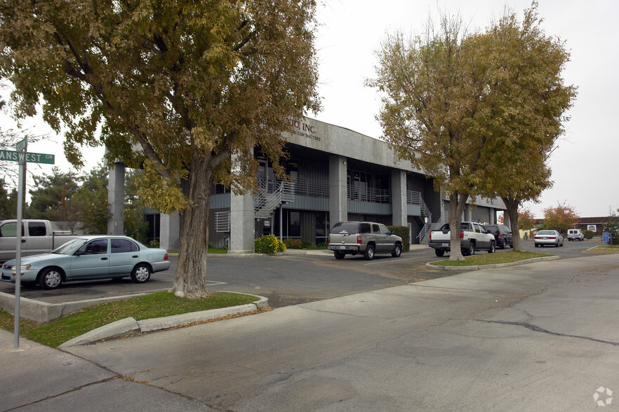 4440 Grissom St, Bakersfield, CA for rent - Building Photo - Image 1 of 12