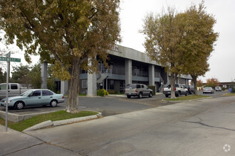 4440 Grissom St, Bakersfield, CA for rent Building Photo- Image 1 of 13