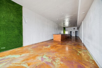 3922-3936 Old Spanish Trl, Houston, TX to rent Interior Photo- Image 2 of 2