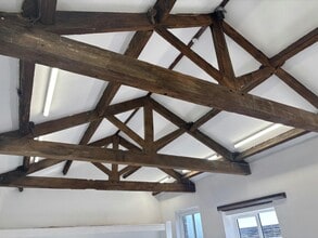 8 Cheapside, Wakefield to rent Interior Photo- Image 1 of 10