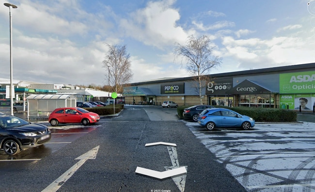 More details for Princess Way, Burnley - Retail to Rent