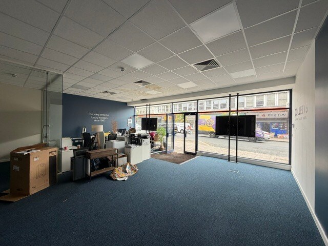 79 Brent St, London to rent Interior Photo- Image 1 of 1
