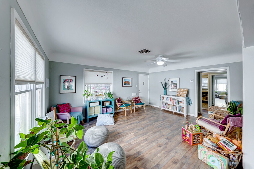 610 S 8th St, Las Vegas, NV to rent - Building Photo - Image 3 of 18