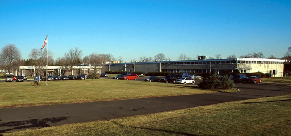 175 Titus Ave, Warrington, PA to rent - Primary Photo - Image 1 of 1