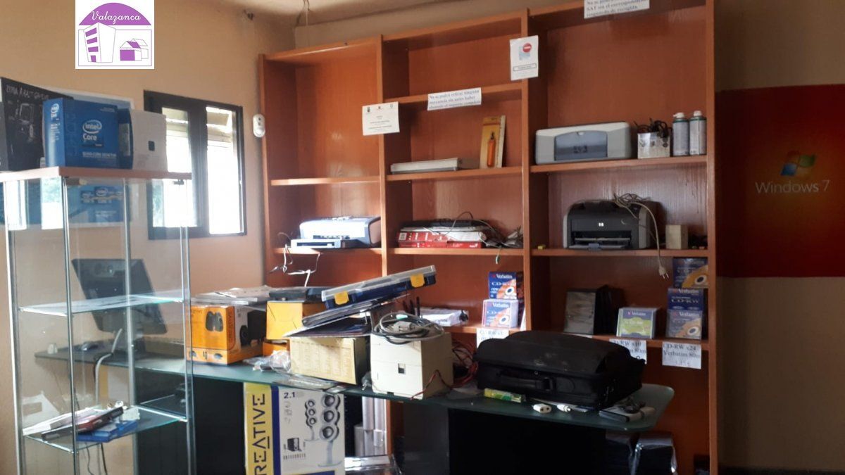 Retail in Parla, Madrid to rent Floor Plan- Image 1 of 10