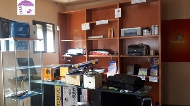 Retail in Parla, Madrid to rent Floor Plan- Image 1 of 10