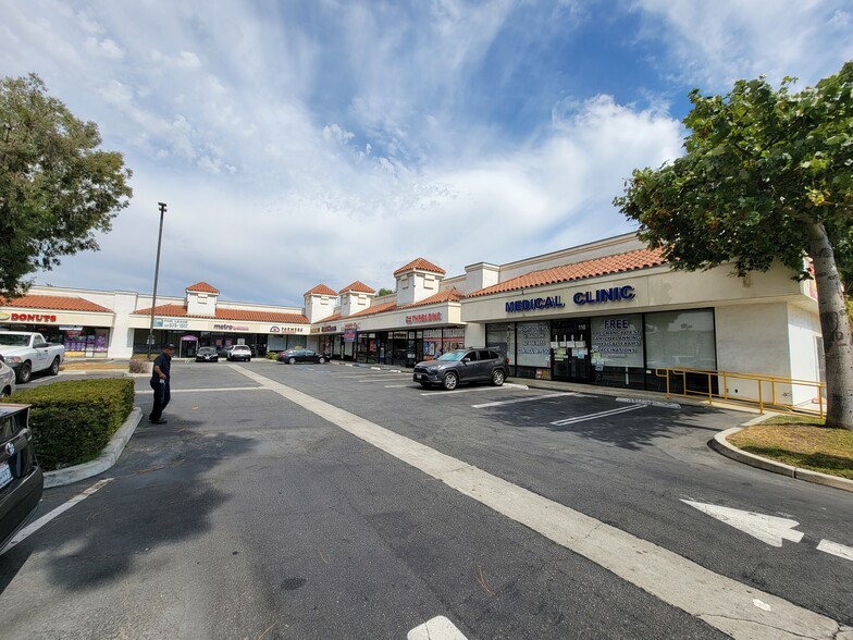 425 E Imperial Hwy, Los Angeles, CA for rent - Building Photo - Image 2 of 16