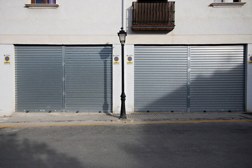 Retail in Las Gabias for sale - Building Photo - Image 2 of 11