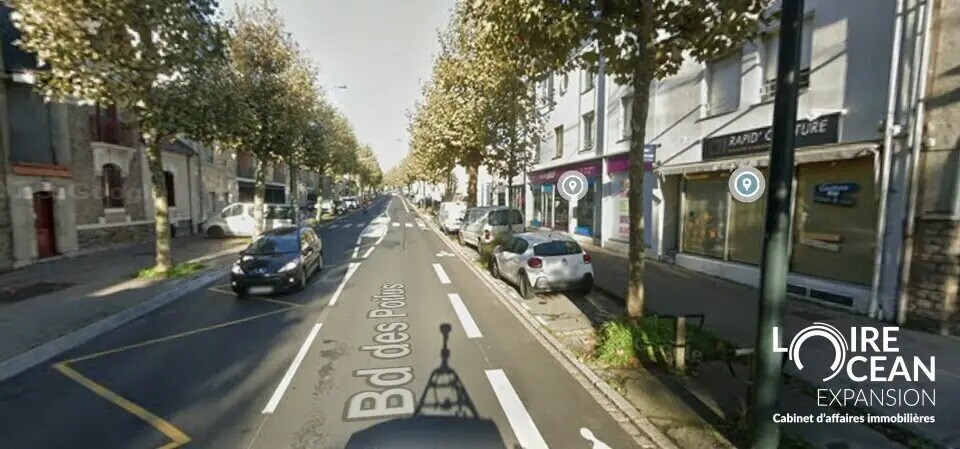 Retail in Nantes to rent - Building Photo - Image 1 of 4