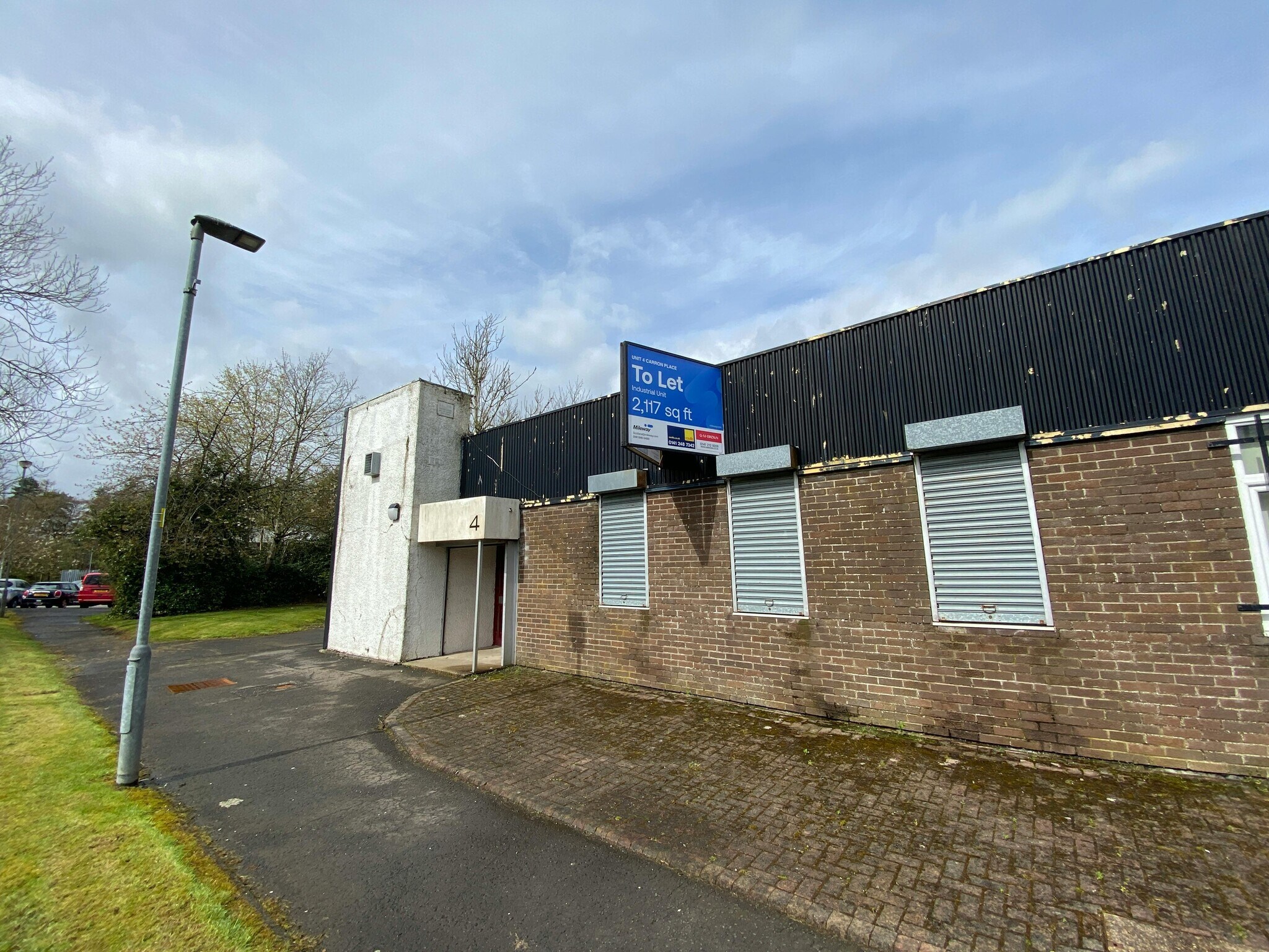 2-4 Carron Pl, East Kilbride to rent Building Photo- Image 1 of 5