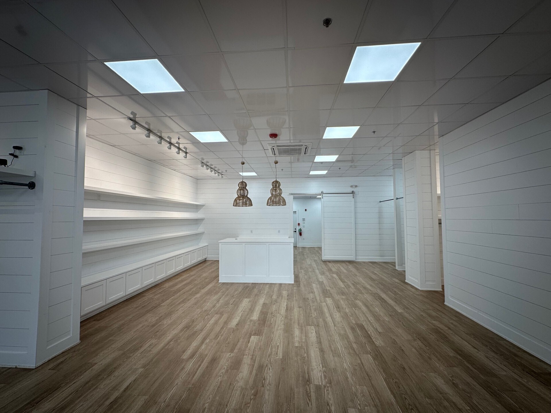 7209-7309 Chad Colley Blvd, Barling, AR to rent Interior Photo- Image 1 of 3