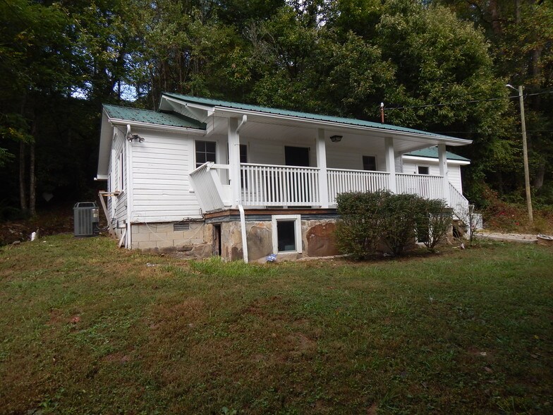 26 Conleys Pl, Whittier, NC 28789 UK
