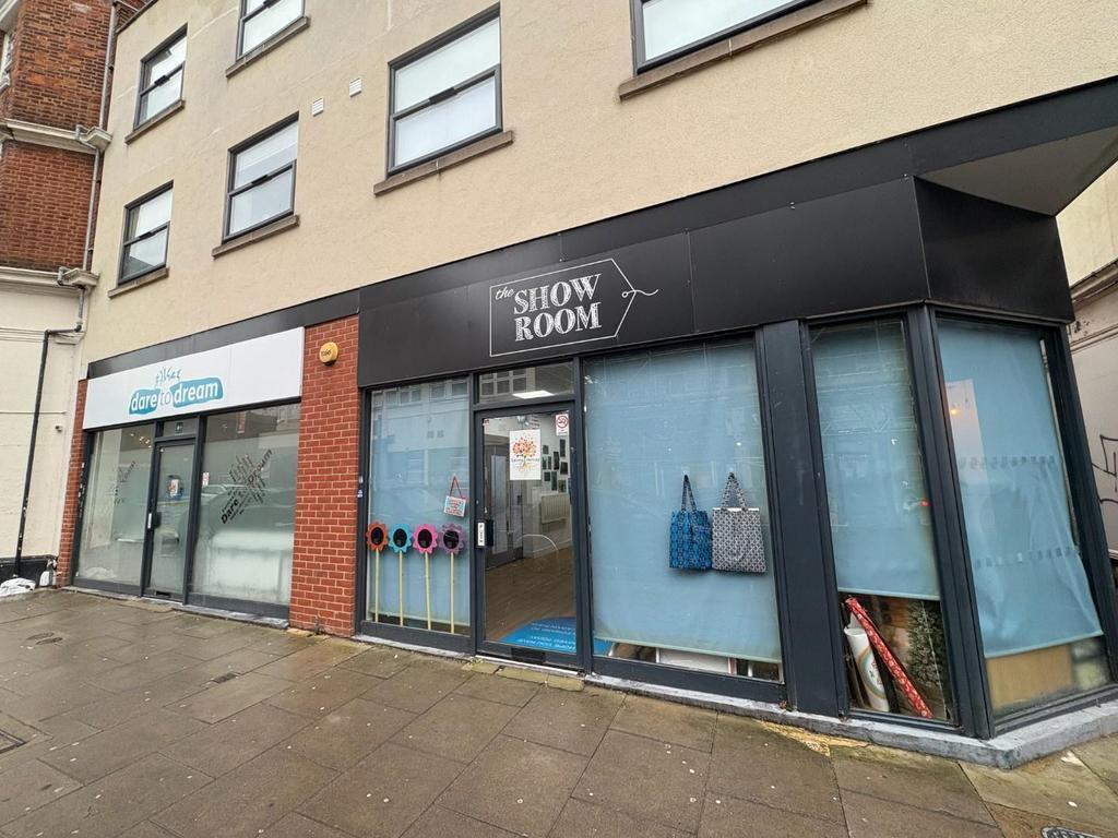 1-2 Leeland Rd, London to rent Building Photo- Image 1 of 3