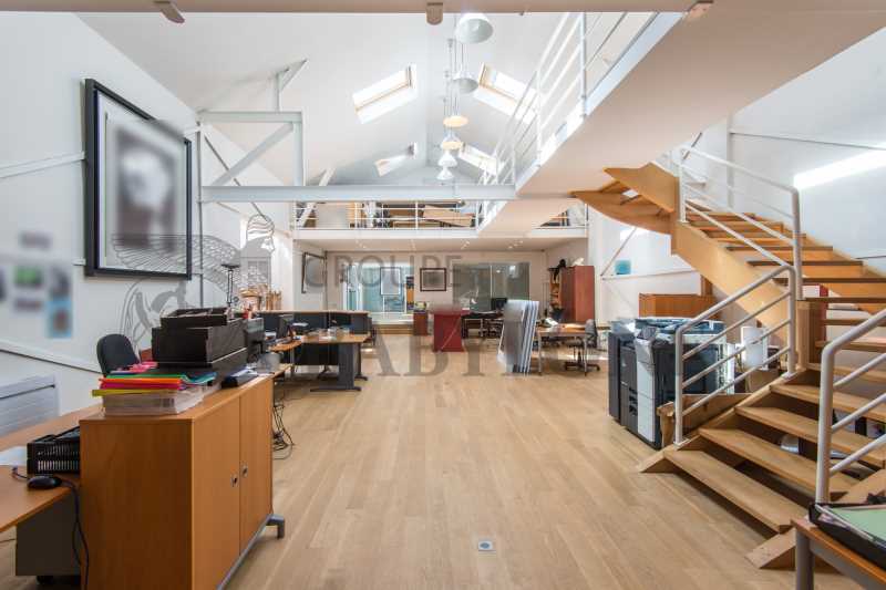 25 Rue Pierre Et Marie Curie, Puteaux to rent - Building Photo - Image 2 of 10