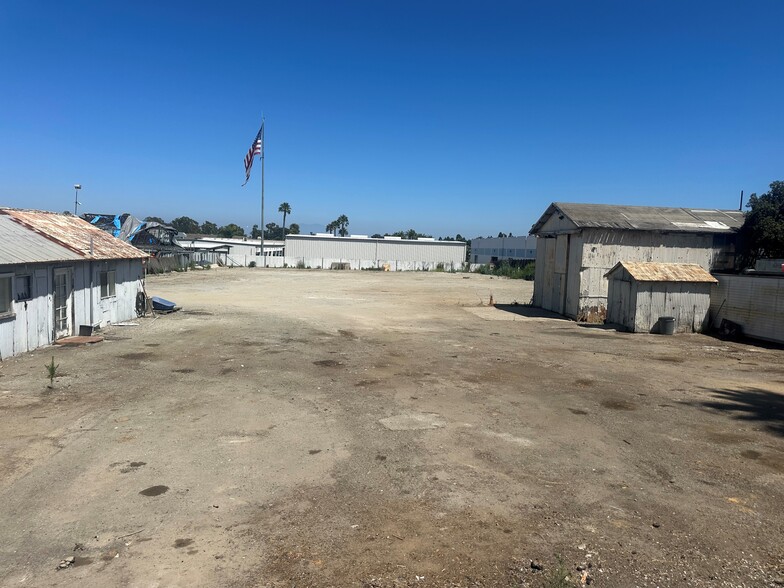 19192 Stewart Ln, Huntington Beach, CA for sale - Building Photo - Image 3 of 4