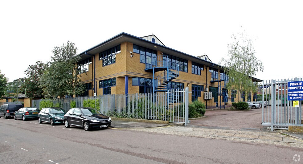 Colindeep Ln, London for sale - Primary Photo - Image 1 of 1