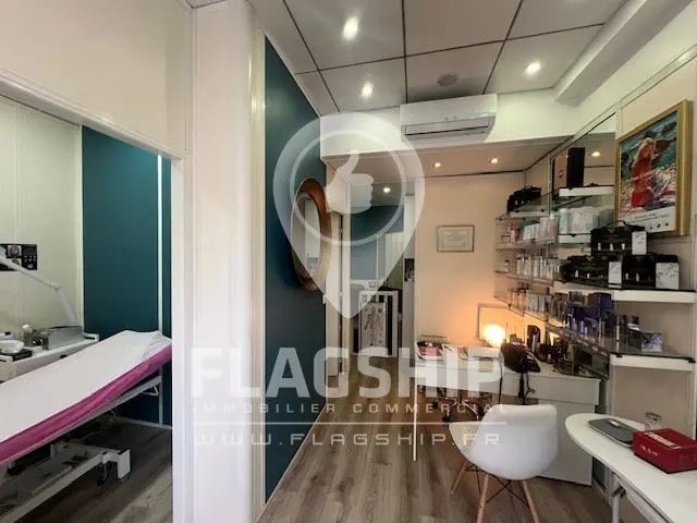 Location Commerce 45 m² - Photo 1