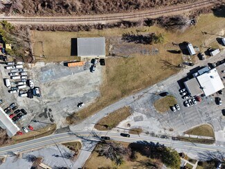 More details for 802 S Grove St, Hendersonville, NC - Light Industrial to Rent