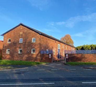 64 Broadway, Salford for sale Primary Photo- Image 1 of 1