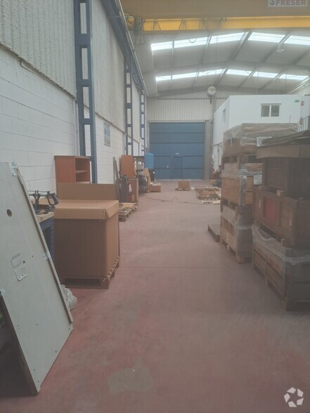 Industrial in CAMARMA DE ESTERUELAS, MAD for rent - Building Photo - Image 3 of 11